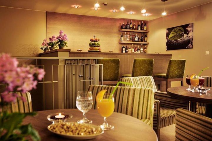 Hotel Bystra Брезно Экстерьер фото